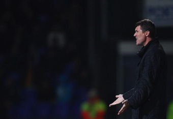 IPSWICH, ENGLAND - SEPTEMBER 15:  Ipswich Town manager Roy Keane shouts instructions during the Coca Cola Championship match between Ipswich Town and Nottingham Forest at Portman Road on September 15, 2009 in Ipswich, England.  (Photo by Jamie McDonald/Getty Images)