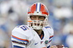 LEXINGTON, KY - SEPTEMBER 26: Quarterback Tim Tebow #15 of the Florida Gators warms up prior to the game against the Kentucky Wildcats at Commonwealth Stadium on September 26, 2009 in Lexington, Kentucky. (Photo by Andy Lyons/Getty Images)
