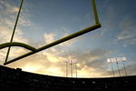 OAKLAND, CA - SEPTEMBER 14:  A general view of the goal posts before the Oakland Raiders game against the San Diego Chargers on September 14, 2009 at the Oakland-Alameda County Coliseum in Oakland, California.  (Photo by Ezra Shaw/Getty Images)