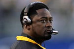 PITTSBURGH - AUGUST 08: Mike Tomlin, head coach  of the Pittsburgh Steelers watches play against the Philadelphia Eagles during a preseason game on August 8, 2008 at Heinz Field in Pittsburgh, Pennsylvania.  (Photo by Rick Stewart/Getty Images)