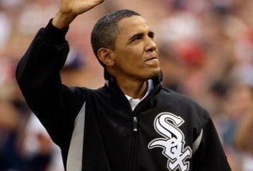 ST LOUIS, MO - JULY 14:  U.S. President Barack Obama waves to the crowd during the 2009 MLB All-Star Game at Busch Stadium on July 14, 2009 in St Louis, Missouri.  (Photo by Morry Gash-Pool/Getty Images)