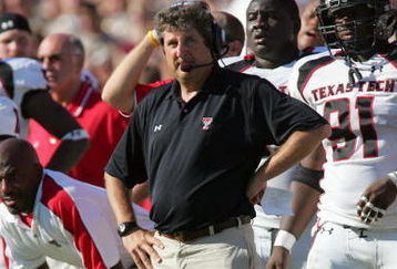 COLLEGE STATION, TX -SEPTEMBER 30:  Head coach Mike Leach of the Texas Tech Red Raiders watches the action from the sidelines during the game against the Texas A&M Aggies at Kyle Field on September 30, 2006 in College Station, Texas. (Photo by Ronald Martinez/Getty Images)