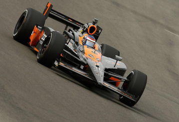 MOTEGI, JAPAN - SEPTEMBER 19: Danica Patrick, drives the #7 Andretti Green Racing Dallara Honda during the IndyCar Series Bridgestone Indy Japan 300 Mile on September 19, 2009 at Twin Ring Motegi in Motegi, Japan.  (Photo by Chris McGrath/Getty Images)