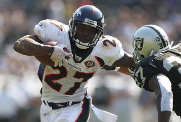 OAKLAND, CA - SEPTEMBER 27:  Knowshon Moreno #27 of the Denver Broncos runs against the Oakland Raiders on September 27, 2009 during an NFL game at the Oakland-Alameda County Coliseum in Oakland, California.  (Photo by Jed Jacobsohn/Getty Images)