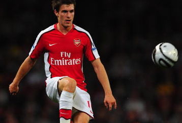 LONDON, ENGLAND - SEPTEMBER 22:  Aaron Ramsey of Arsenal in action during the Carling Cup third round match between Arsenal and West Bromwich Albion at Emirates Stadium on September 22, 2009 in London, England.  (Photo by Mike Hewitt/Getty Images)