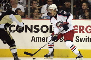 PITTSBURGH, PA - SEPTEMBER 15:  Nikita Filatov #28 of the Columbus Blue Jackets skates against the Pittsburgh Penguins at Mellon Arena on September 15, 2009 in Pittsburgh, Pennsylvania.  (Photo by Justin K. Aller/Getty Images)