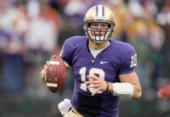 SEATTLE - SEPTEMBER 19:  Quarterback Jake Locker #10 of the Washington Huskies looks to pass the ball against the USC Trojans on September 19, 2009 at Husky Stadium in Seattle, Washington. The Huskies defeated the Trojans 16-13. (Photo by Otto Greule Jr/Getty Images)