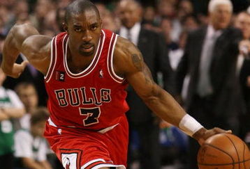 BOSTON - APRIL 28:  Ben Gordon #7 of the Chicago Bulls heads for the net against the Boston Celtics in Game Five of the Eastern Conference Quarterfinals during the 2009 NBA Playoffs at TD Banknorth Garden on April 28, 2009 in Boston, Massachusetts. The Celtics defeated the Bulls 106-104 in overtime. NOTE TO USER: User expressly acknowledges and agrees that, by downloading and or using this photograph, User is consenting to the terms and conditions of the Getty Images License Agreement.  (Photo by Elsa/Getty Images)