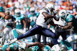 SAN DIEGO, CA - SEPTEMBER 27: Runningback Darren Sproles #43 of the San Diego Chargers runs with the ball against the Miami Dolphins during the NFL Game at Qualcomm Stadium on September 27, 2009 in San Diego, California. (Photo by Donald Miralle/Getty Images)