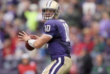 SEATTLE - SEPTEMBER 19: Quarterback Jake Locker #10 of the Washington Huskies passes the ball during the game against the USC Trojans on September 19, 2009 at Husky Stadium in Seattle, Washington. The Huskies defeated the Trojans 16-13. (Photo by Otto Greule Jr/Getty Images)