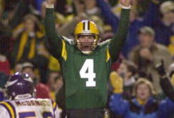 6 Nov 2000:  Quarterback Brett Favre of the Green Bay Packers celebrates a touchdown against the Minnesota Vikings in the second quarter at Lambeau Field in Green Bay, Wisconsin. <DIGITAL IMAGE> Mandatory Credit: Matthew Stockman/ALLSPORT