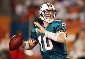 MIAMI - SEPTEMBER 21:  Quarterback Chad Pennington #10 of the Miami Dolphins throws a pass against the Indianapolis Colts at Land Shark Stadium on September 21, 2009 in Miami, Florida. The Colts defeated the Dolphins 27-23.  (Photo by Doug Benc/Getty Images)