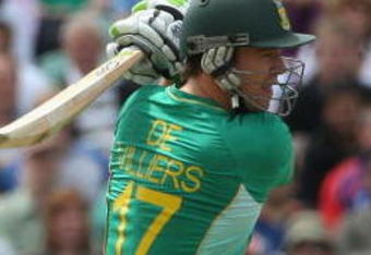 LONDON, ENGLAND - JUNE 07:  AB de Villiers of South Africa drives during the ICC Twenty20 World Cup match between South Africa and Scotland at The Brit Oval on June 7, 2009 in London, England.  (Photo by Hamish Blair/Getty Images)