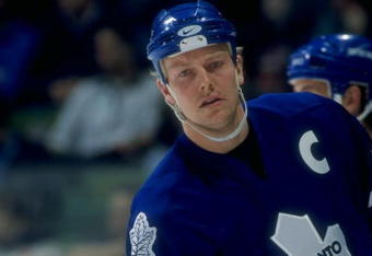 5 Nov 1997:  Mats Sundin #13 of the Toronto Maple Leafs in action during a game against the Calgary Flames at the Canadien Airlines Saddledome in Calgary, Canada. Mandatory Credit: Ian Tomlinson  /Allsport