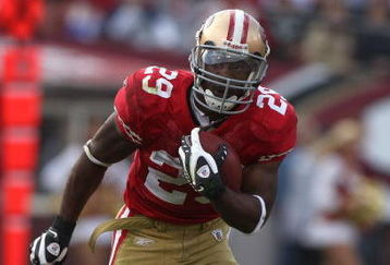 SAN FRANCISCO - AUGUST 22:  Glen Coffee #29 of the San Francisco 49ers runs against the Oakland Raiders during a preseason game on August 22, 2009 at Candlestick Park in San Francisco, California.  (Photo by Jed Jacobsohn/Getty Images)