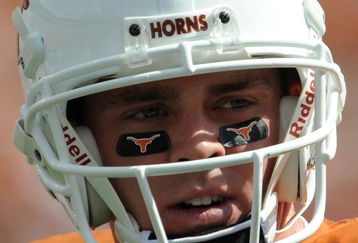 AUSTIN, TX - SEPTEMBER 26:  Quarterback Colt McCoy #12 of the Texas Longhorns at Darrell K Royal-Texas Memorial Stadium on September 26, 2009 in Austin, Texas.  (Photo by Ronald Martinez/Getty Images)