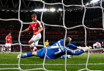 Arshavin-350_feature