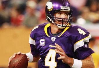 MINNEAPOLIS, MN - SEPTEMBER 27:  Quarterback Brett Favre #4 of the Minnesota Vikings prepares to throw the ball during the game against the San Francisco 49ers at Hubert H. Humphrey Metrodome on September 27, 2009 in Minneapolis, Minnesota. The Vikings defeated the 49ers 27-24. (Photo by Genevieve Ross/Getty Images) 