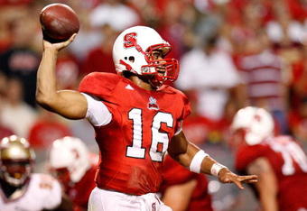 RALEIGH, NC - OCTOBER 16:  Quarterback Russell Wilson #16 of the North Carolina State Wolfpack in action against the Florida State Seminoles during the game at Carter-Finley Stadium on September 16, 2008 in Raleigh, North Carolina.  (Photo by Kevin C. Cox/Getty Images)