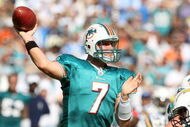 SAN DIEGO, CA - SEPTEMBER 27:  Back-up Quarterback Chad Henne #7 of the Miami Dolphins throws the ball against the San Diego Chargers at Qualcomm Stadium on September 27, 2009 in San Diego, California. (Photo by Donald Miralle/Getty Images)