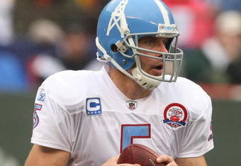 EAST RUTHERFORD, NJ - SEPTEMBER 27:  Kerry Collins #5 of The Tennessee Titans in action against the New York Jets during their game on September 27, 2009 at Giants Stadium in East Rutherford, New Jersey.  (Photo by Al Bello/Getty Images)