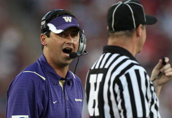 PALO ALTO, CA - SEPTEMBER 26:  Head coach Steve Sarkisian of the Washington Huskies coaches against the Stanford Cardinal at Stanford Stadium on September 26, 2009 in Palo Alto, California.  (Photo by Jed Jacobsohn/Getty Images)