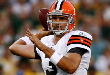 GREEN BAY, WI - AUGUST 15:  Quarterback Derek Anderson #3 of the Cleveland Browns passes the ball in the first quarter against the Green Bay Packers during the preseason game at Lambeau Field on August 15, 2009 in Green Bay, Wisconsin. (Photo by Jonathan Daniel/Getty Images)