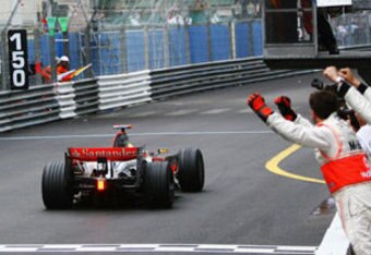 Monaco-chequered-flag-400_crop_340x234