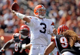 CINCINNATI - SEPTEMBER 28:  Derek Anderson #3 of the Cleveland Browns throws a pass during the NFL game against the Cincinnati Bengals on September 28, 2008 at Paul Brown Stadium in Cincinnati, Ohio.  (Photo by Andy Lyons/Getty Images)