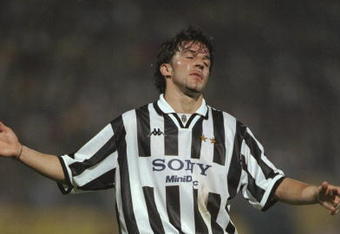 25 Sep 1996:  Alessandro Del Piero of Juventus in action during the champions league match between Fenerbahce and Juventus in Turkey. Juventus went on to win the match by 0-1. Mandatory Credit: Graham Chadwick/Allsport