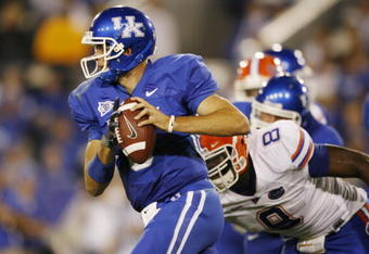LEXINGTON, KY - SEPTEMBER 26: Quarterback Mike Hartline #5 of the Kentucky Wildcats looks to pass during the third quarter of the game against the Florida Gators at Commonwealth Stadium on September 26, 2009 in Lexington, Kentucky. (Photo by Andy Lyons/Getty Images)