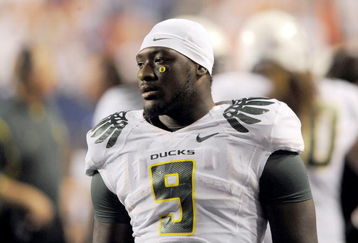 BOISE, ID - SEPTEMBER 3:  LaGarrette Blount #9 of the Oregon Ducks walks along the sidelines as time winds downs as the Boise State defeat Oregon 19-8 on September 3, 2009 at Bronco Stadium in Boise, Idaho. Blount was suspended for all remaining games on Friday September 4, 2009 for punching Boise State defensive end Byron Hout in the jaw following the loss to the 14th-ranked Broncos. (Photo by Steve Dykes/Getty Images)