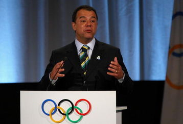 COPENHAGEN, DENMARK - OCTOBER 02:  Sergio Cabral addresses the IOC members during the Rio De Janeiro 2016 presentation on October 2, 2009 at the Bella Centre in Copenhagen, Denmark. The 121st session of the International Olympic Committee (IOC) will vote on October 2 on whether Chicago, Tokyo, Rio de Janeiro or Madrid will host the 2016 Olympic Games.  (Photo by John Gichigi/Getty Images)