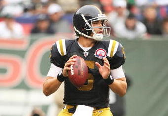 EAST RUTHERFORD, NJ - SEPTEMBER 27:  Mark Sanchez #6 of The New York Jets in action against The Tennessee Titans during their game on September 27, 2009 at Giants Stadium in East Rutherford, New Jersey.  (Photo by Al Bello/Getty Images)