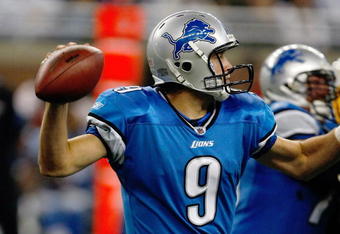 DETROIT, MI - SEPTEMBER 27: Quarterback Matthew Stafford #9 of the Detroit Lions passes the football against the Washington Redskins at Ford Field on September 27, 2009 in Detroit, Michigan. The Lions defeated the Redskins 19-14. (Photo by Scott Boehm/Getty Images)