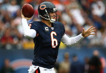 CHICAGO - SEPTEMBER 20: Jay Cutler #6 of the Chicago Bears passes the ball against the Pittsburgh Steelers at Soldier Field on September 20, 2009 in Chicago, Illinois. The Bears defeated the Steelers 17-14. (Photo by Jonathan Daniel/Getty Images)