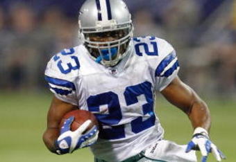 MINNEAPOLIS, MN - SEPTEMBER 4: Running back Tashard Choice #23 of the Dallas Cowboys runs with the football against the Minnesota Vikings at Hubert H. Humphrey Metrodome on September 4, 2009 in Minneapolis, Minnesota. (Photo by Scott Boehm/Getty Images)
