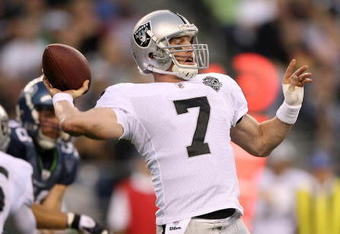 SEATTLE - SEPTEMBER 03:  Quarterback Jeff Garcia #7 of the Oakland Raiders passes against the Seattle Seahawks on September 3, 2009 at Qwest Field in Seattle, Washington. (Photo by Otto Greule Jr/Getty Images)