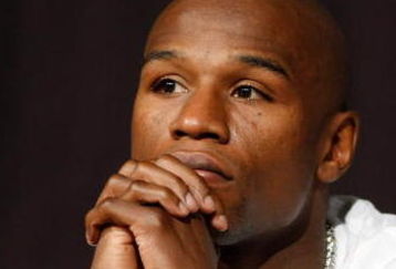 LAS VEGAS - SEPTEMBER 16:  Boxer Floyd Mayweather Jr. appears during the final news conference for his bout against Juan Manuel Marquez at the MGM Grand Hotel/Casino September 16, 2009 in Las Vegas, Nevada. The two will fight at the MGM Grand Garden Arena on September 19 in Las Vegas.  (Photo by Ethan Miller/Getty Images)