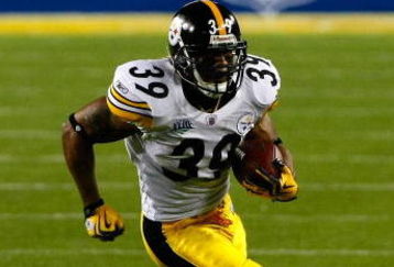 TAMPA, FL - FEBRUARY 01:  Willie Parker #39 of the Pittsburgh Steelers runs the ball against the Arizona Cardinals during Super Bowl XLIII on February 1, 2009 at Raymond James Stadium in Tampa, Florida. Steelers won 27-23. (Photo by Win McNamee/Getty Images)