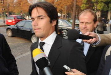 PARIS - SEPTEMBER 21: Renault Formula One team former driver Nelson Piquet Jr arrives at the F.I.A headquarters to attend World Motor Sport Council hearing on September 21, 2009 in Paris, France. Renault will not contest the charges that Nelson Piquet Jr. was ordered by management to deliberately crash his car during the Singapore Formula 1 Grand Prix, the crash caused the deployment off the safety car, due to team mate Fernando Alonso's race strategy he was able to win the race. The incident has already seen the resignation of  team principal  Flavio Briatore and Director of Engineering, Pat Symonds. The punishment from the FIA could be exclusion of the team from F1, a large fine or a suspended ban.   (Photo by Pascal Le Segretain/Getty Images)