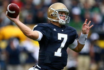 SOUTH BEND, IN - OCTOBER 03: Jimmy Clausen #7 of the Notre Dame Fighting Irish throws a pass against the Washington Huskies on October 3, 2009 at Notre Dame Stadium in South Bend, Indiana. (Photo by Jonathan Daniel/Getty Images)