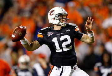 AUBURN, AL - SEPTEMBER 19:  Quarterback Chris Todd #12 of the Auburn Tigers against the West Virginia Mountaineers at Jordan-Hare Stadium on September 19, 2009 in Auburn, Alabama.  (Photo by Kevin C. Cox/Getty Images)