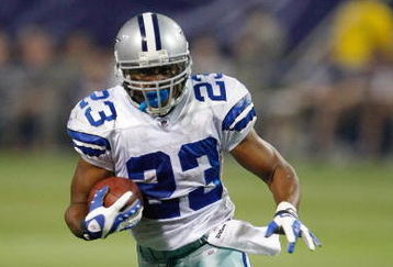 MINNEAPOLIS, MN - SEPTEMBER 4: Running back Tashard Choice #23 of the Dallas Cowboys runs with the football against the Minnesota Vikings at Hubert H. Humphrey Metrodome on September 4, 2009 in Minneapolis, Minnesota. (Photo by Scott Boehm/Getty Images)