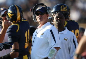 BERKELEY, CA - SEPTEMBER 27: Head coach Jeff Tedford of the California Golden Bears looks on against the Colorado State Rams during an NCAA football game on September 27, 2008 at Memorial Stadium in Berkeley, California.  (Photo by Jed Jacobsohn/Getty Images)