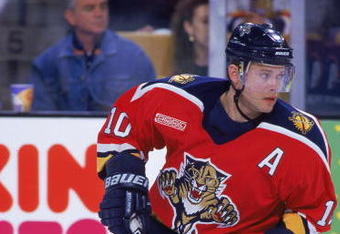 23 Mar 2000: Pavel Bure #10 of the Florida Panthers moves on the ice during the game against the Boston Bruins at the Fleet Center in Boston, Massachusetts. The Panthers defeated the Bruins 3-1.