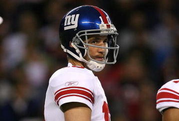 CHICAGO - AUGUST 22: Eli Manning #10 of the New York Giants looks to the sidelines for a play during a pre-season game against the Chicago Bears on August 22, 2009 at Soldier Field in Chicago, Illinois. The Bears defeated the Giants 17-3. (Photo by Jonathan Daniel/Getty Images)