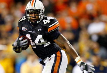 AUBURN, AL - SEPTEMBER 19:  Ben Tate #44 of the Auburn Tigers against the West Virginia Mountaineers at Jordan-Hare Stadium on September 19, 2009 in Auburn, Alabama.  (Photo by Kevin C. Cox/Getty Images)