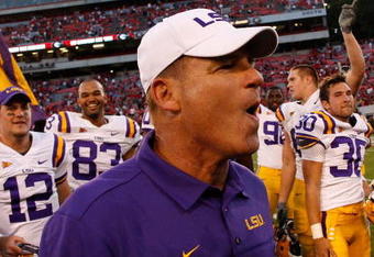 ATHENS, GA - OCTOBER 03: Head coach Les Miles of the Louisiana State University Tigers celebrates after defeating the Georgia Bulldogs at Sanford Stadium on October 3, 2009 in Athens, Georgia. (Photo by Kevin C. Cox/Getty Images)
