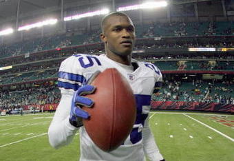 ATLANTA - DECEMBER 16: Pat Watkins #25 of the Dallas Cowboys walks off the field after the game against the Atlanta Falcons at the Georgia Dome on December 16, 2006 in Atlanta, Georgia. (Photo by Ronald Martinez/Getty Images)